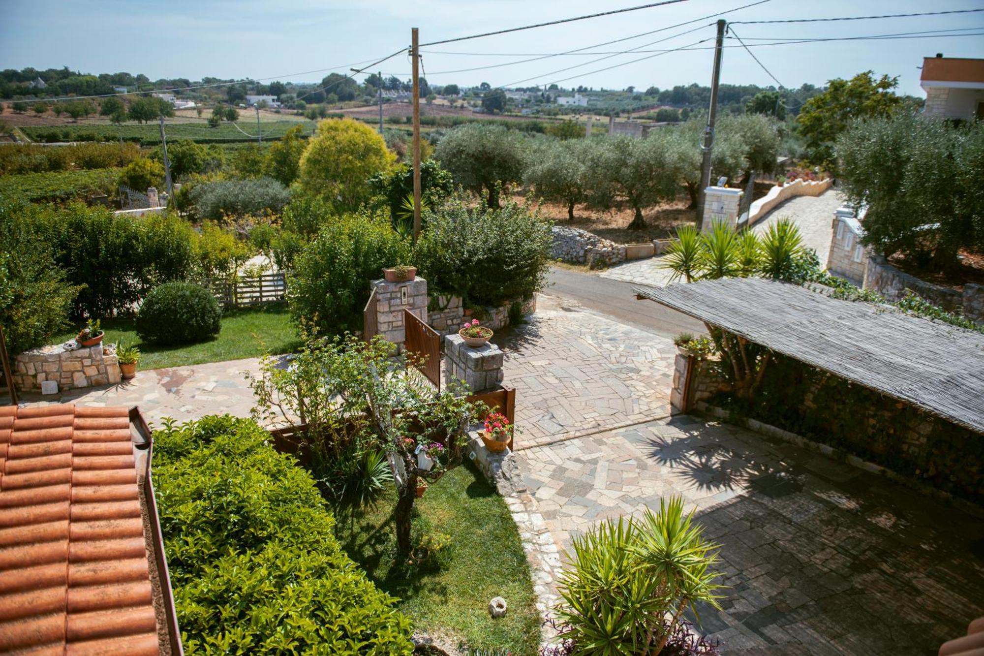 Holiday Home Cosimo Locorotondo Exterior photo